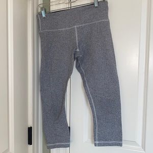Lululemon Gray Capri length size 8 Leggings